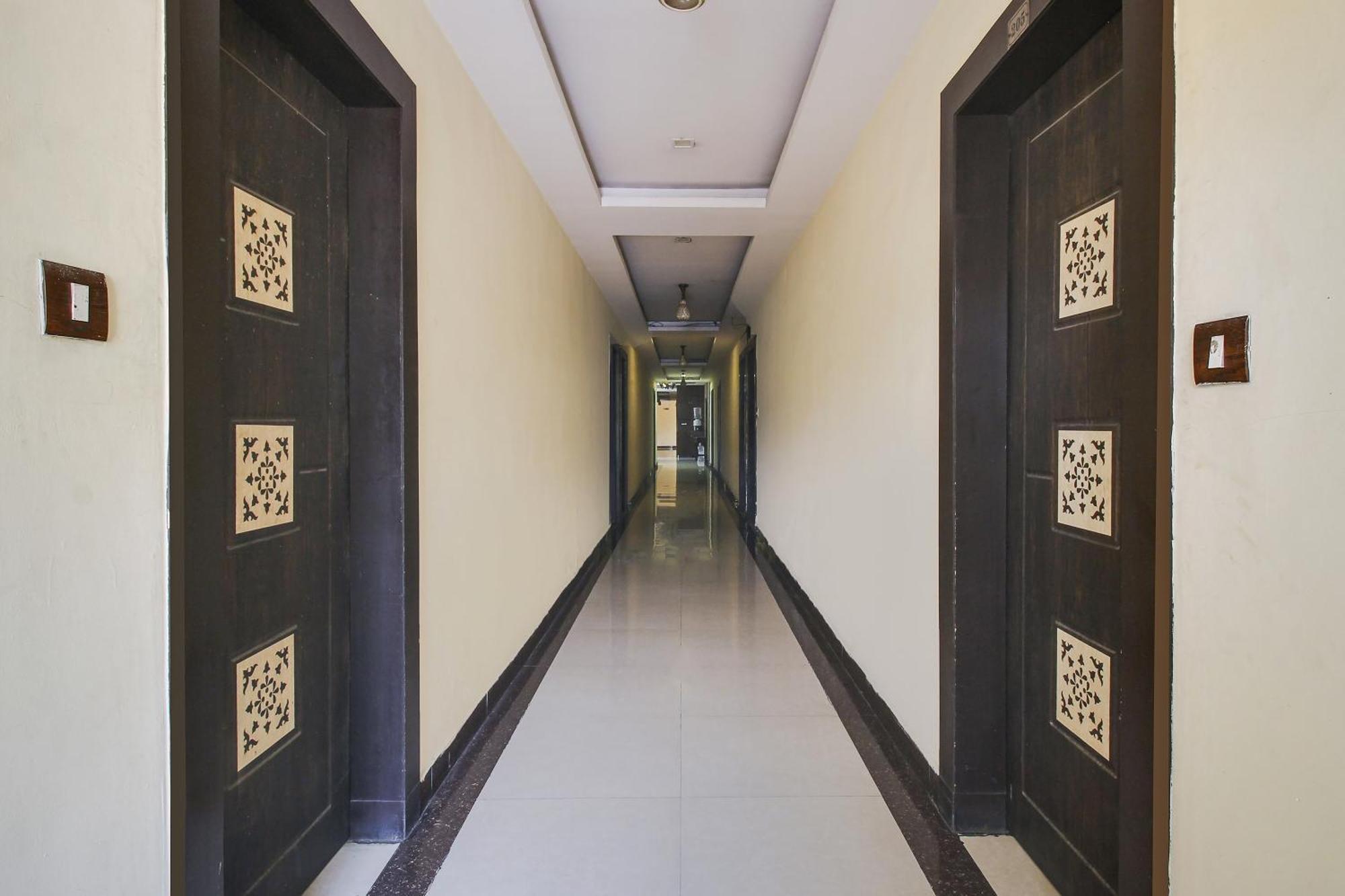 Flagship Grand Sandarshini Inn Near Mgbs Bus Station Haydarabad Dış mekan fotoğraf